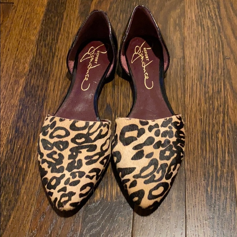 Never worn Report Signature cheetah & black flats